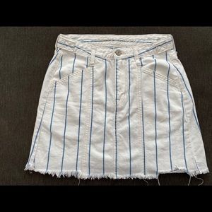 American Eagle White Distressed Denim Skirt